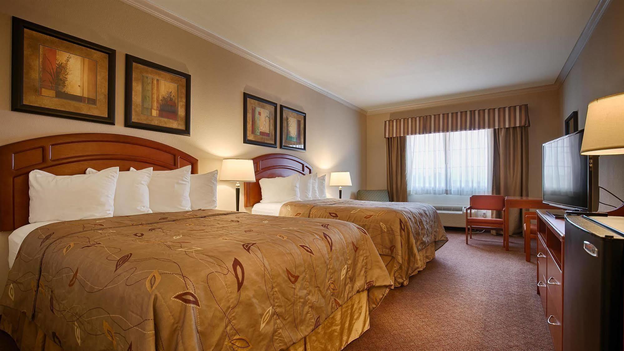 Best Western Inn & Suites Cleveland Luaran gambar